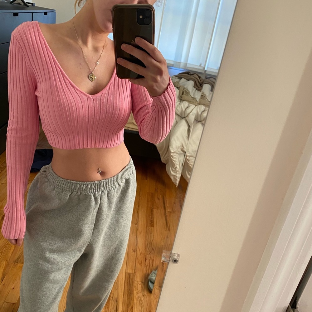 Bubblegum pink sweater NWT